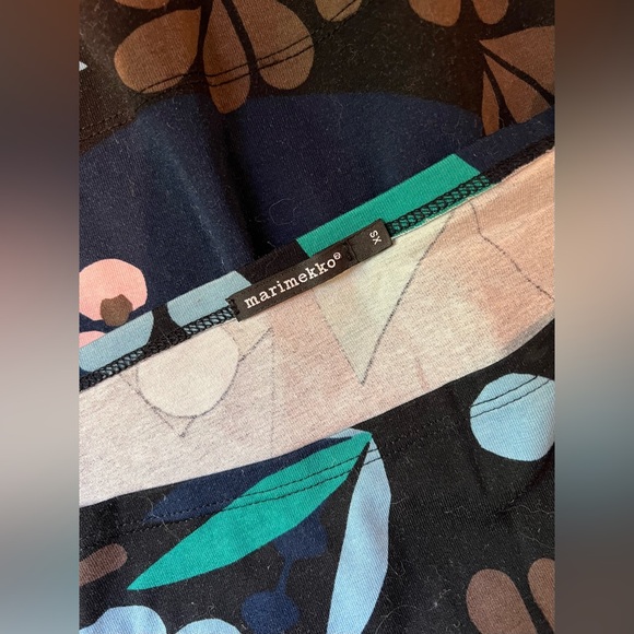 Marimekko Aralia navy floral boatneck 3/4 sleeve tee shirt sz xs - Picture 3 of 4